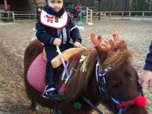 Formanoir – Équitation & Cuisine - Colonie de vacances - Poneys des 4 Saisons | RESACOLO