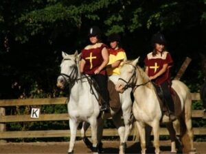 Formanoir – Équitation & Cuisine - Colonie de vacances - Poneys des 4 Saisons | RESACOLO