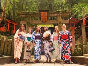 CEI - Colonie de vacances - Japon - De Tokyo à Osaka
