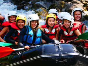 Chic Planet'colos - Colonie de vacances - Les Pieds dans l'eau - surf - rafting