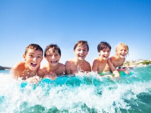 Chic Planet'colos - Colonie de vacances - Les Pieds dans l'eau - Anglet - Surf - Multi-activités