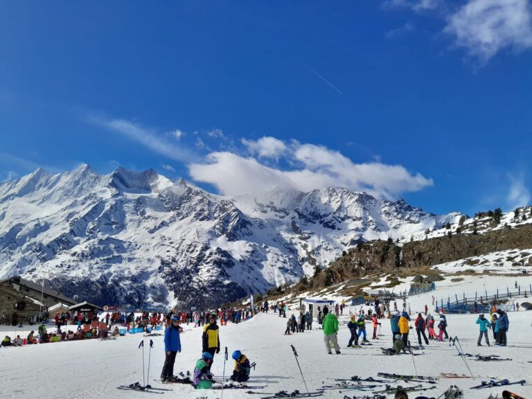 CESL - Colonie de vacances - Le Glacier de SAAS-FEE - Ski en Suisse