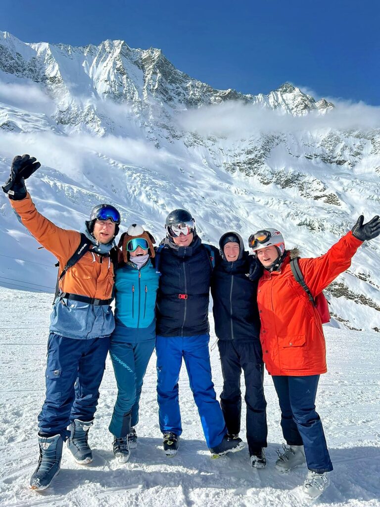 CESL - Colonie de vacances - Le Glacier de SAAS-FEE - Ski en Suisse