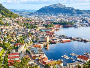 Partir à la découverte de la Norvège avec le CEI en colonie de vacances